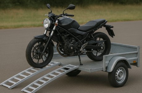 COMMENT MONTER UNE MOTO SUR UNE REMORQUE ?